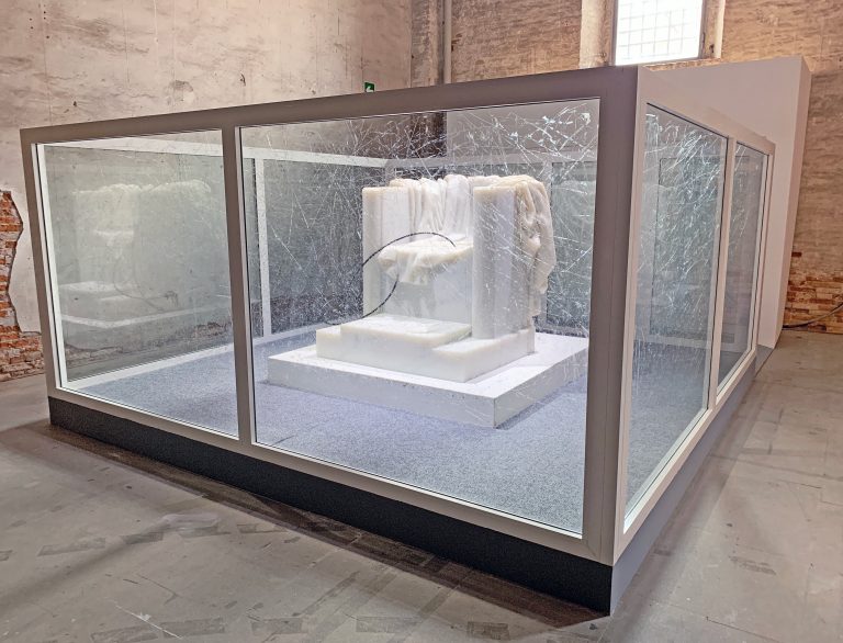 Sun Yuan And Peng Yu Dear 58th Venice Biennale - Sculpture