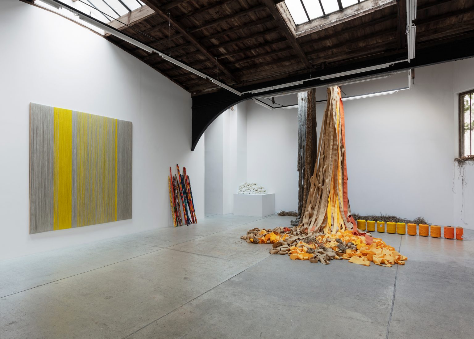 Sheila Hicks: The Irrepressible Trajectory of Lines and Color - Sculpture